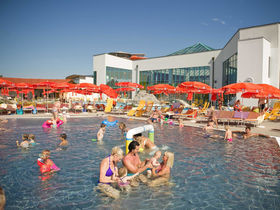 Sunny Bunny's 3 Nächte im Hotel der Sonnentherme mit Baby- & Kinderbetreuung 