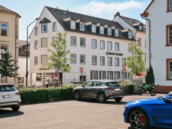 Ein Boxenstopp mit Moselblick - 2 Tage inkl. Lunchpaket & Moselwein