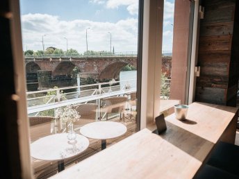 Ein Boxenstopp mit Moselblick - 2 Tage inkl. Lunchpaket & Moselwein