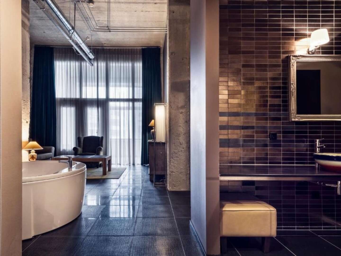 Wellnessurlaub in Eindhoven mit Whirlpool im Zimmer 1 Nacht