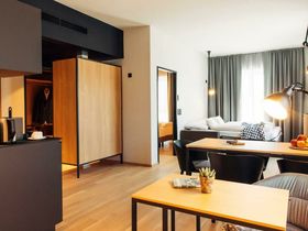 Harrys Home Burg Hohenwerfen Package  