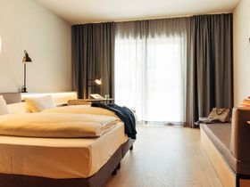 Harrys Home Burg Hohenwerfen Package  