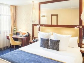 Tschechien entdecken: Kurzurlaub im Herzen Prags am Wenzelsplatz | 2 Tage