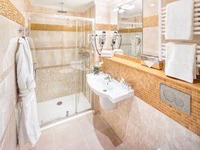 Tschechien entdecken: Kurzurlaub im Herzen Prags am Wenzelsplatz | 2 Tage