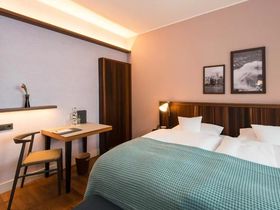 2 Tage THE LIBERTY Hotel Bremerhaven & das Klimahaus erleben