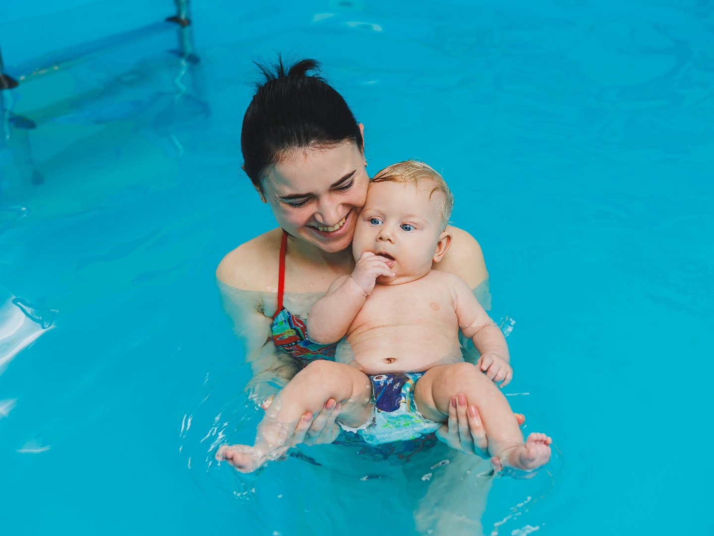 Babyschwimmen mit der Erfolgsmarke First Flow | 5 Nächte