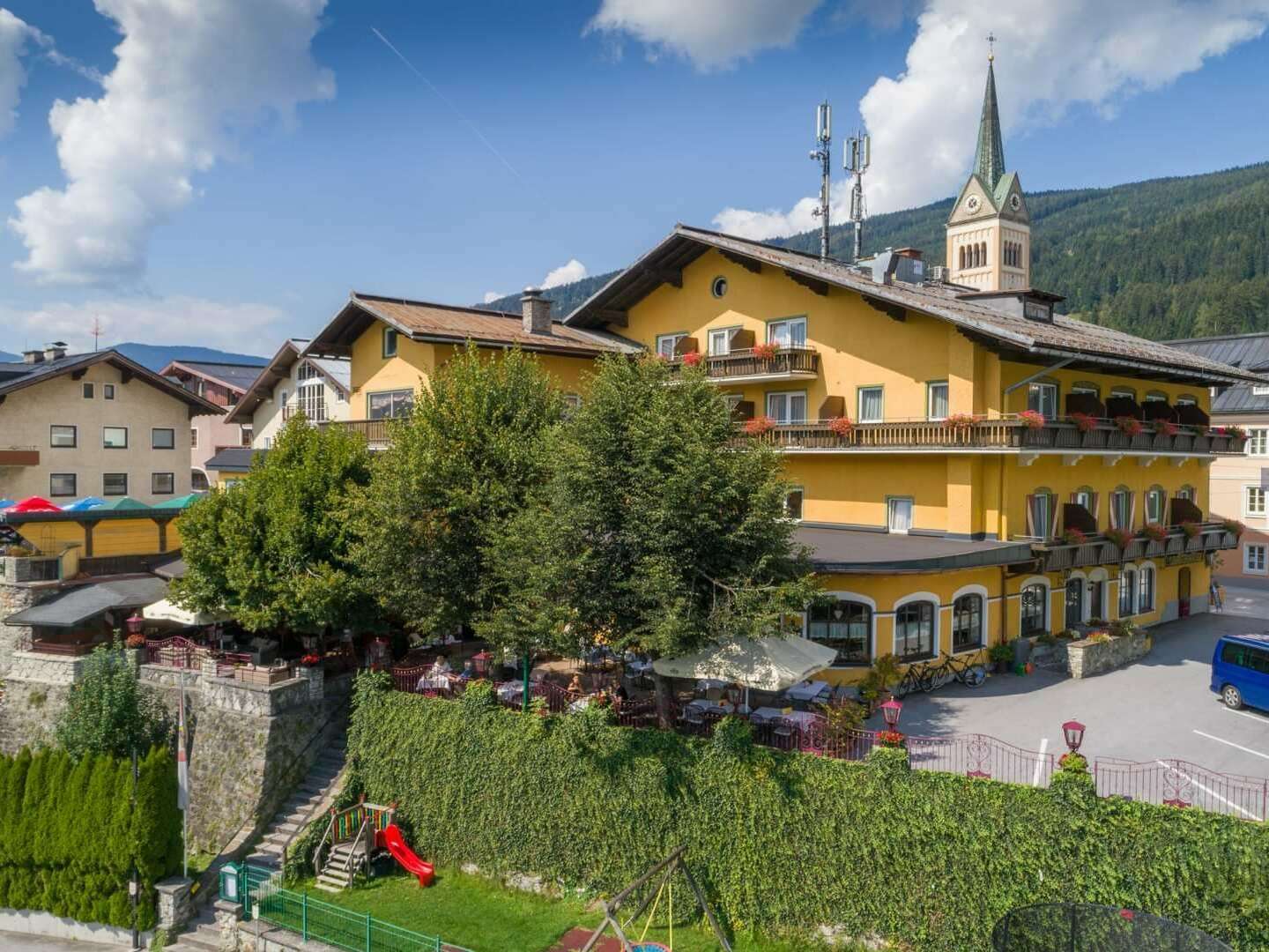 Weihnachten in den Salzburger Bergen inkl. Glühwein & Festmenü | 3 Nächte