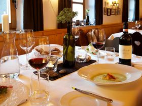 Sonnenskilauf in Galtür - Winter in den Tiroler Bergen