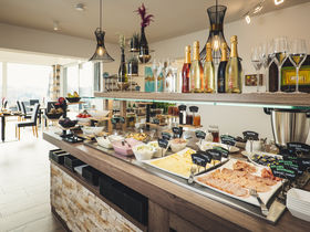 Romantischer Kurzurlaub inkl. private Sauna & romantischer Zimmerdekoration | 2 Nächte