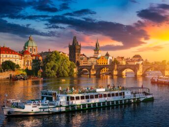 Panorama-Bootsfahrt auf der Moldau in Prag | 3 Tage