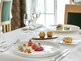 Außergewöhnliche Lage direkt am Wolfgangsee mit hohem kulinarischem Anspruch | 1 Nacht