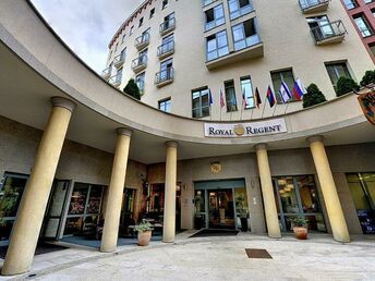 Wellness im St. Joseph Royal mit Halbpension & Massage in Karlsbad | 2 Nächte