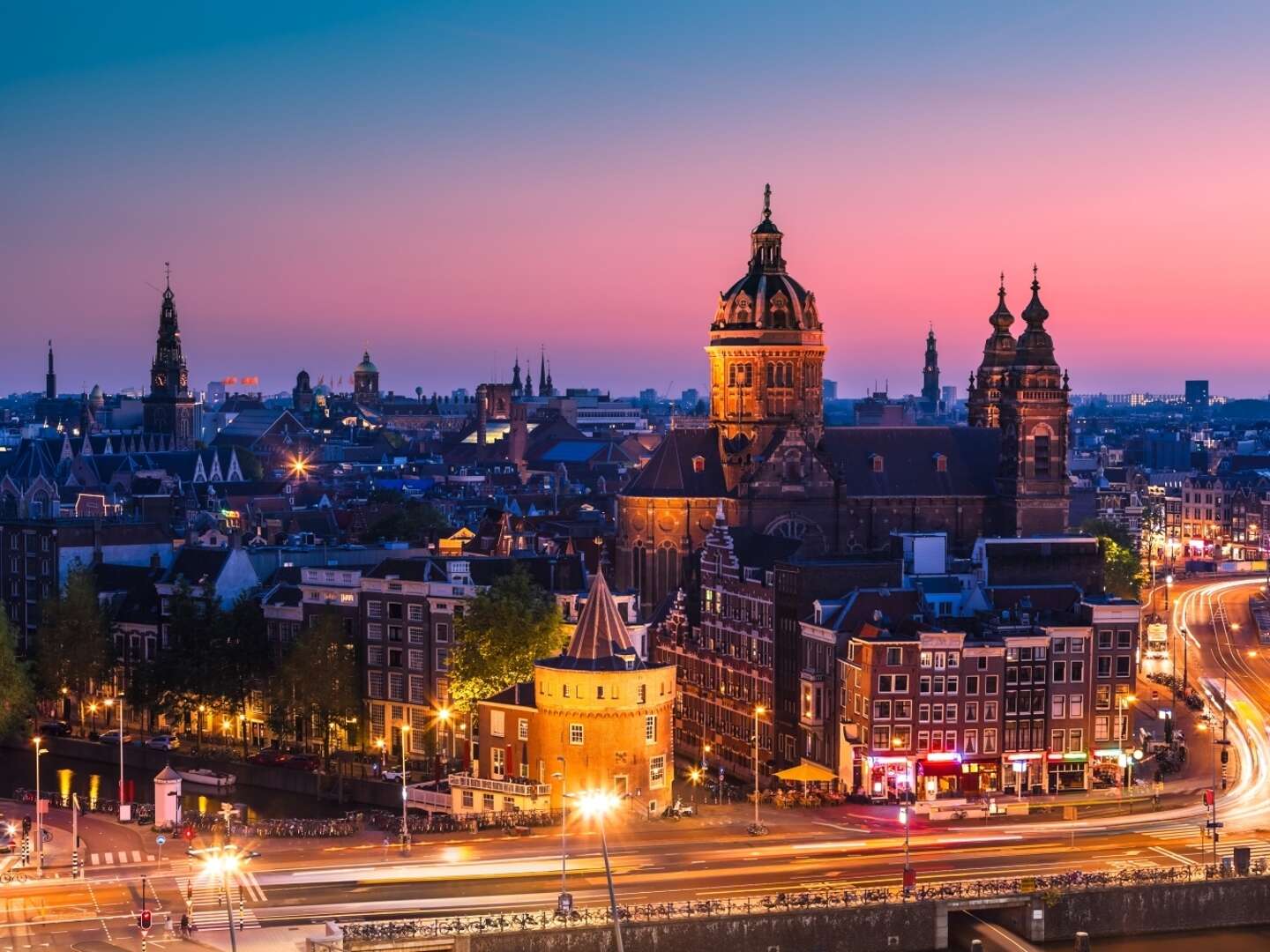 Kurzurlaub in der aufregenden Stadt Amsterdam inkl. Mittagessen