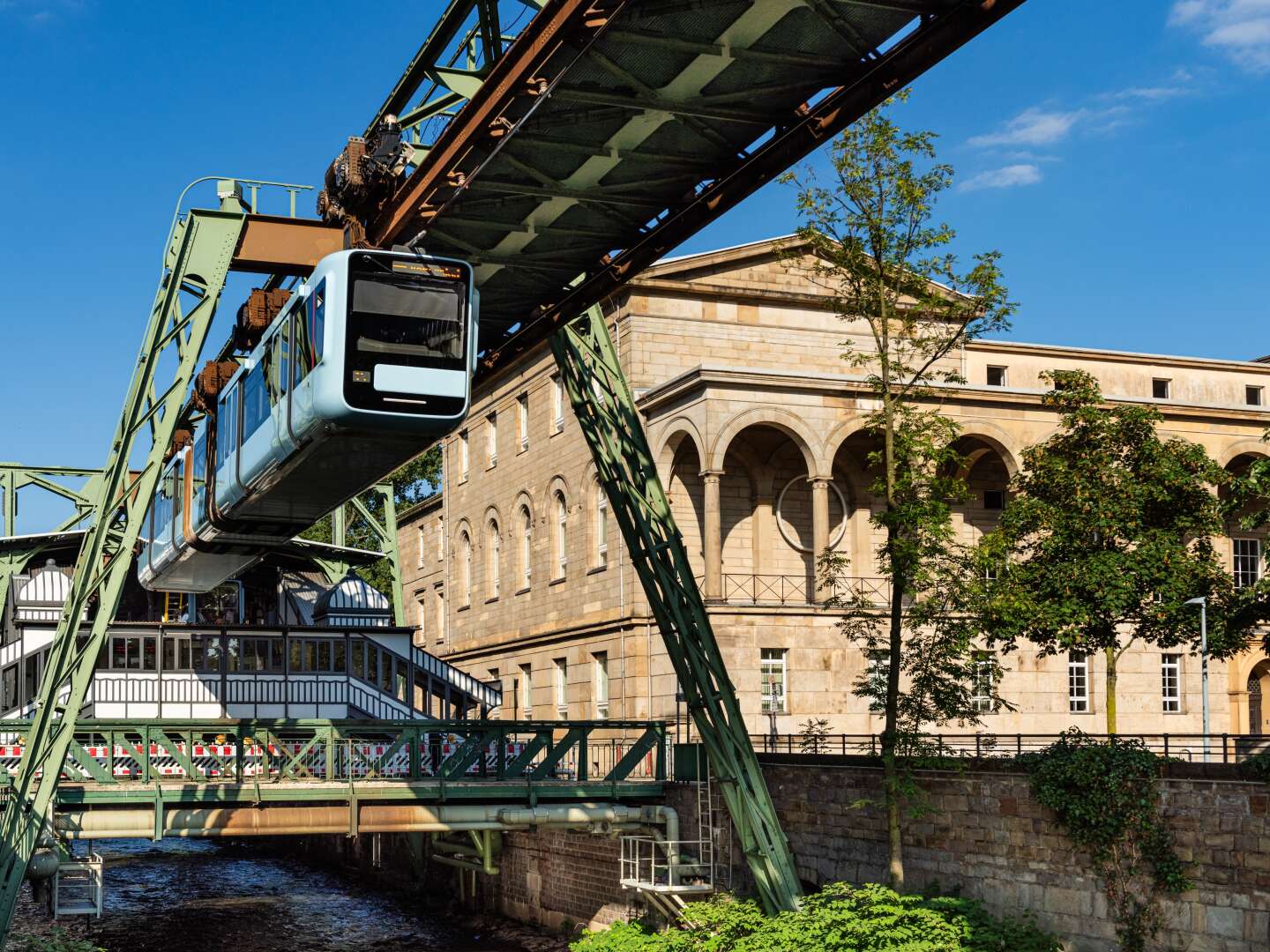 8 Tage Urlaub im Bergischen Land - Wuppertal & Schwebebahn