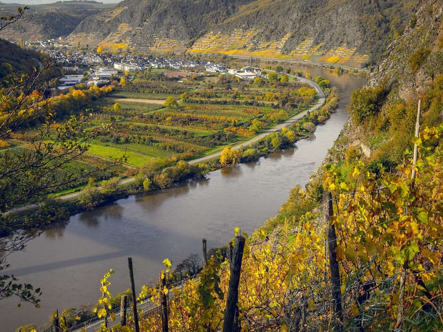 4 = 3 Tage an der Mosel (4 Tage bleiben - 3 Tage zahlen)