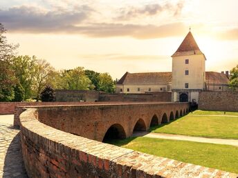 Romantikurlaub in Sárvár mit Therme & Halbpension | 4 Nächte