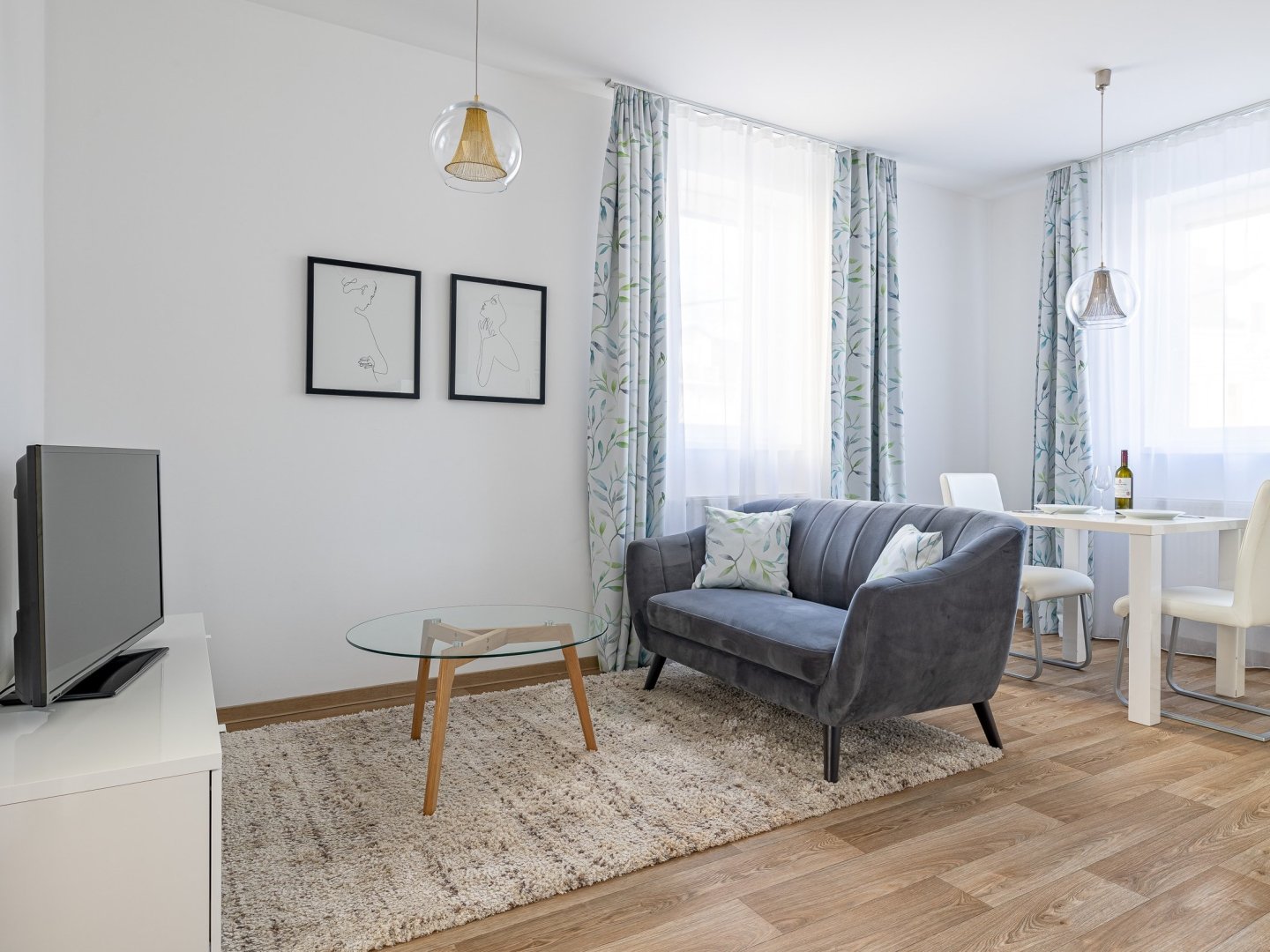 Unterkunft mit Frühstück und privater finnischer Sauna / 3 Nächte| 4 Tage 