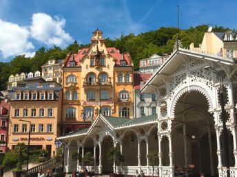 Kurzurlaub mit Frühstück im Hotel Romance in Karlsbad - 8 Tage     