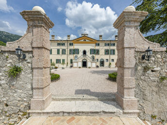 Romantikurlaub in der Villa Cariola – inkl. Zimmerdeko & Sekt I 4 Nächte