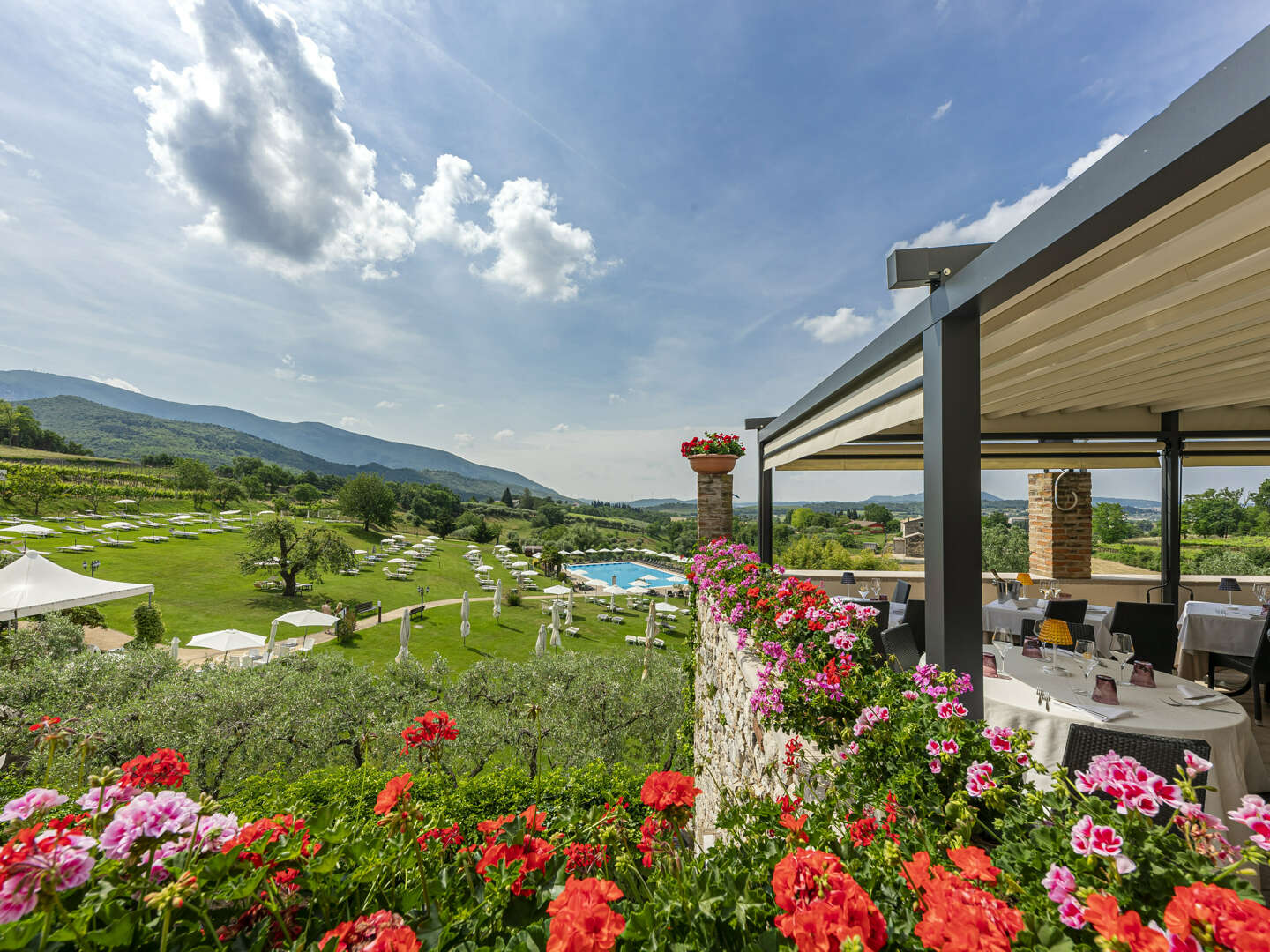 Romantikurlaub in der Villa Cariola – inkl. Zimmerdeko & Sekt I 4 Nächte