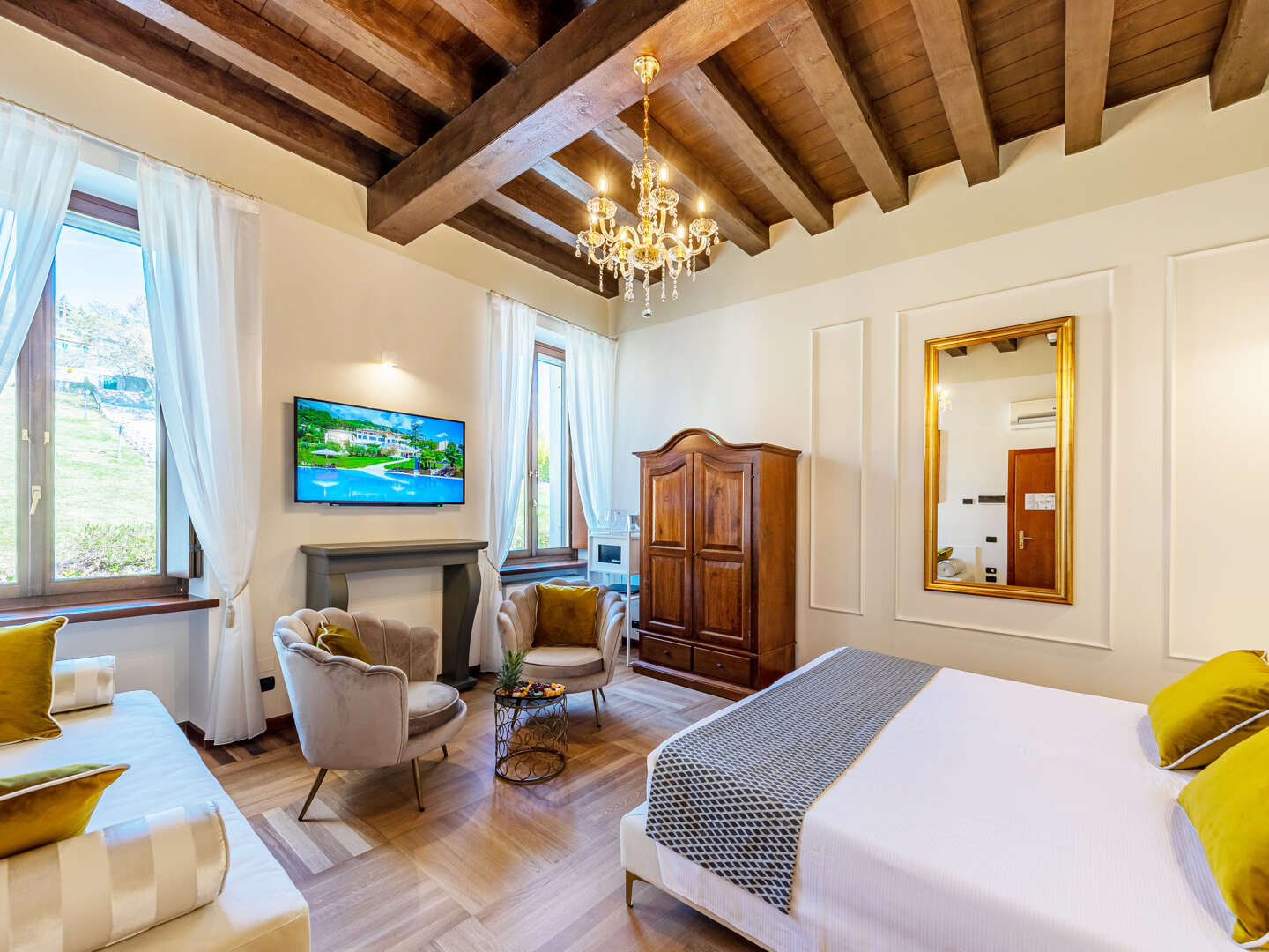 Romantikurlaub in der Villa Cariola – inkl. Zimmerdeko & Sekt I 4 Nächte