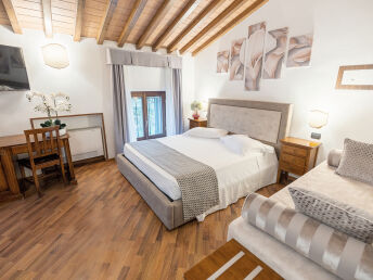 Romantikurlaub in der Villa Cariola – inkl. Zimmerdeko & Sekt I 4 Nächte