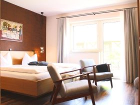 Weinberg Romanze in der Pfalz - 4 Tage im Weinhotel mit Weingut