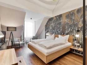 Weinberg Romanze in der Pfalz - 4 Tage im Weinhotel mit Weingut