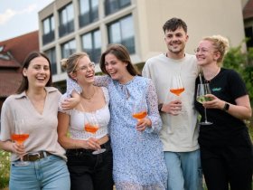 Weinberg Romanze in der Pfalz - 4 Tage im Weinhotel mit Weingut