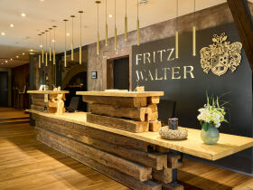 Weinberg Romanze in der Pfalz - 4 Tage im Weinhotel mit Weingut