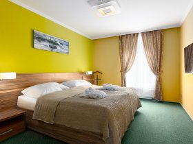 Kur-Urlaub im Hotel Brussel in Franzensbad | 7 Tage inkl. Halbpension