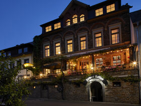 4 Tage Aktivurlaub: Entspannung am Flussufer der Mosel und Verwöhnzeit in der Vulkaneifel Therme