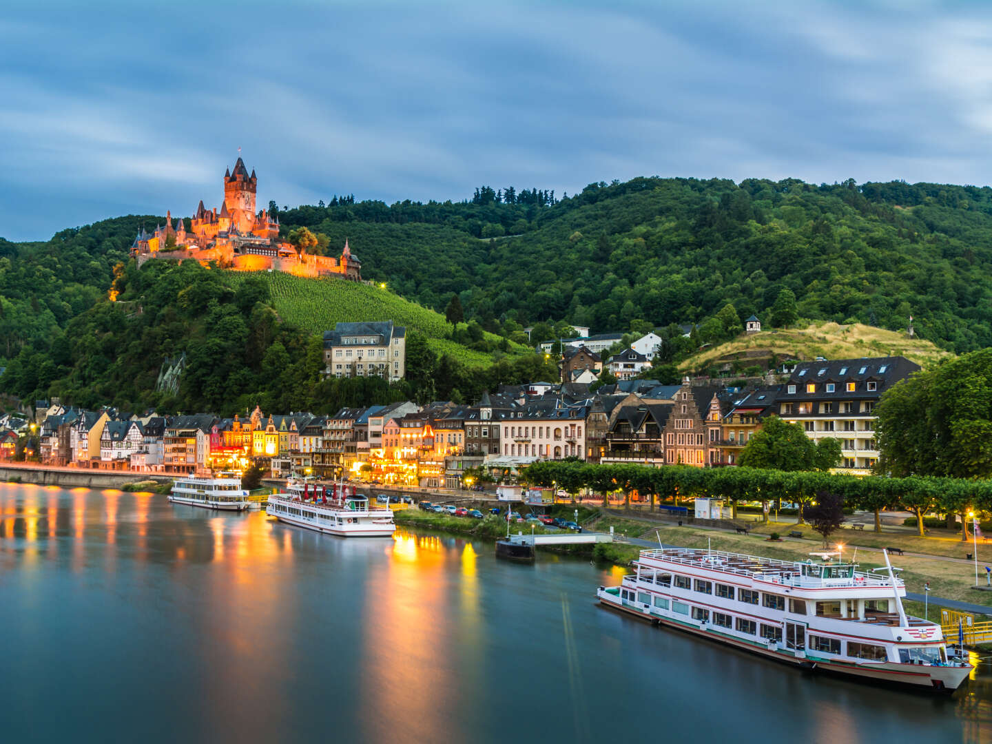 5 Tage Aktivurlaub: Entspannung am Flussufer der Mosel und Verwöhnzeit in der Vulkaneifel Therme