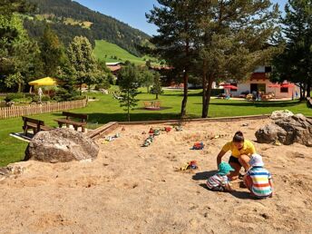 Familienurlaub zum Frühlingsskifahren in Sonnberg Flachau - Natur & Winterspaß für alle | 3 Nächte