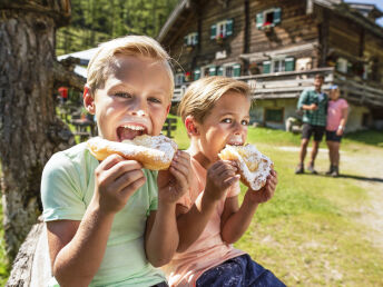 Familienurlaub in Sonnberg Flachau zur Adventzeit- Natur & Winterspaß für alle | 4 Nächte