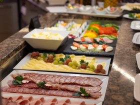 Silvester HIT in Kukmirn mit Galabuffet & Neujahrsgeschenk | 4 Nächte