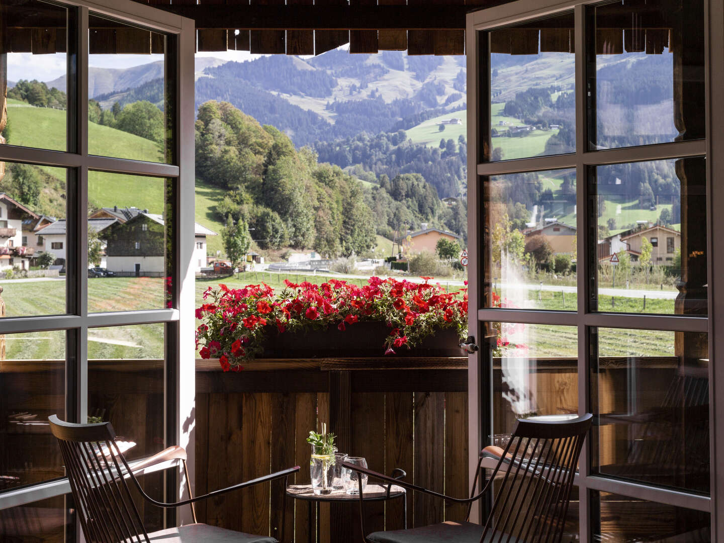 ExSEPPtional! Adults Only Hotel mit Rooftop Infinity Pool - Mittendrin in Maria Alm für 4 Nächte