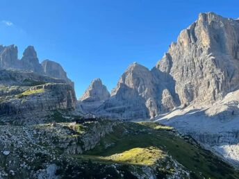 Zauberhafte Auszeit umgeben von den Dolomiten inkl. Halbpension | 4 Nächte