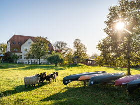 8 Tage Seenplatte mit Paddel und Pedale Leihfahrrad inklusive