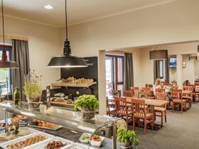 Zweisamkeit am See – Ihre Auszeit im JUFA Hotel Maria Lankowitz I 3 Tage