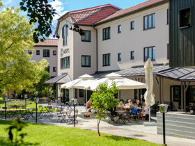 Zweisamkeit am See – Ihre Auszeit im JUFA Hotel Maria Lankowitz I 3 Tage