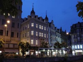 Urlaub in Karlsbad: Stadtführung und Thermalbad