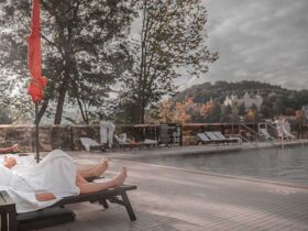 Urlaub in Karlsbad: Stadtführung und Thermalbad