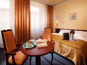 8 Tage Kuraufenthalt inkl. 20 Wellnessanwendungen im Excelsior Hotel 