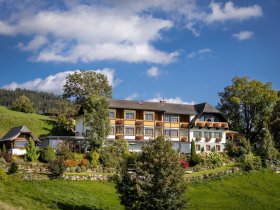 Zeit zum Genießen & Entspannen: Auszeit im steirischen Bergland inkl. Halbpension | 4 Nächte