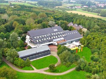3 Tage Kurzurlaub mit Tandemfallschirmsprung - Auszeit im Saarland 