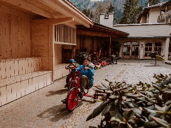 Familienzeit deluxe in den Südtiroler Dolomiten inkl. Halbpension  | 3 Nächte 