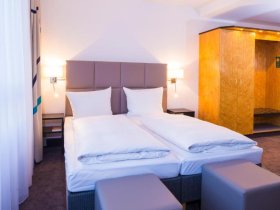  2 Tage Dresden erleben! Direkt  an der Brühlschen Terrasse am Elbufer