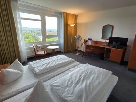  2 Tage Dresden erleben! Direkt  an der Brühlschen Terrasse am Elbufer