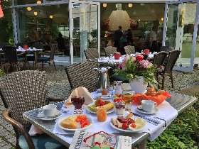  2 Tage Dresden erleben! Direkt  an der Brühlschen Terrasse am Elbufer
